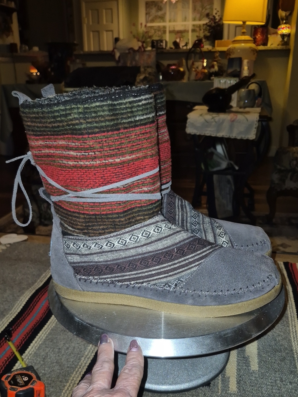 TOMS Nepal Mixed Woven Boots. thick faux fur lining Sz.7 To7.5. (#789SH) - Picture 2 of 16